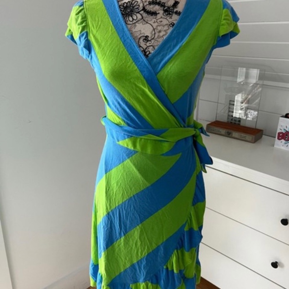Lilly Pulitzer Striped Dress. Size Small